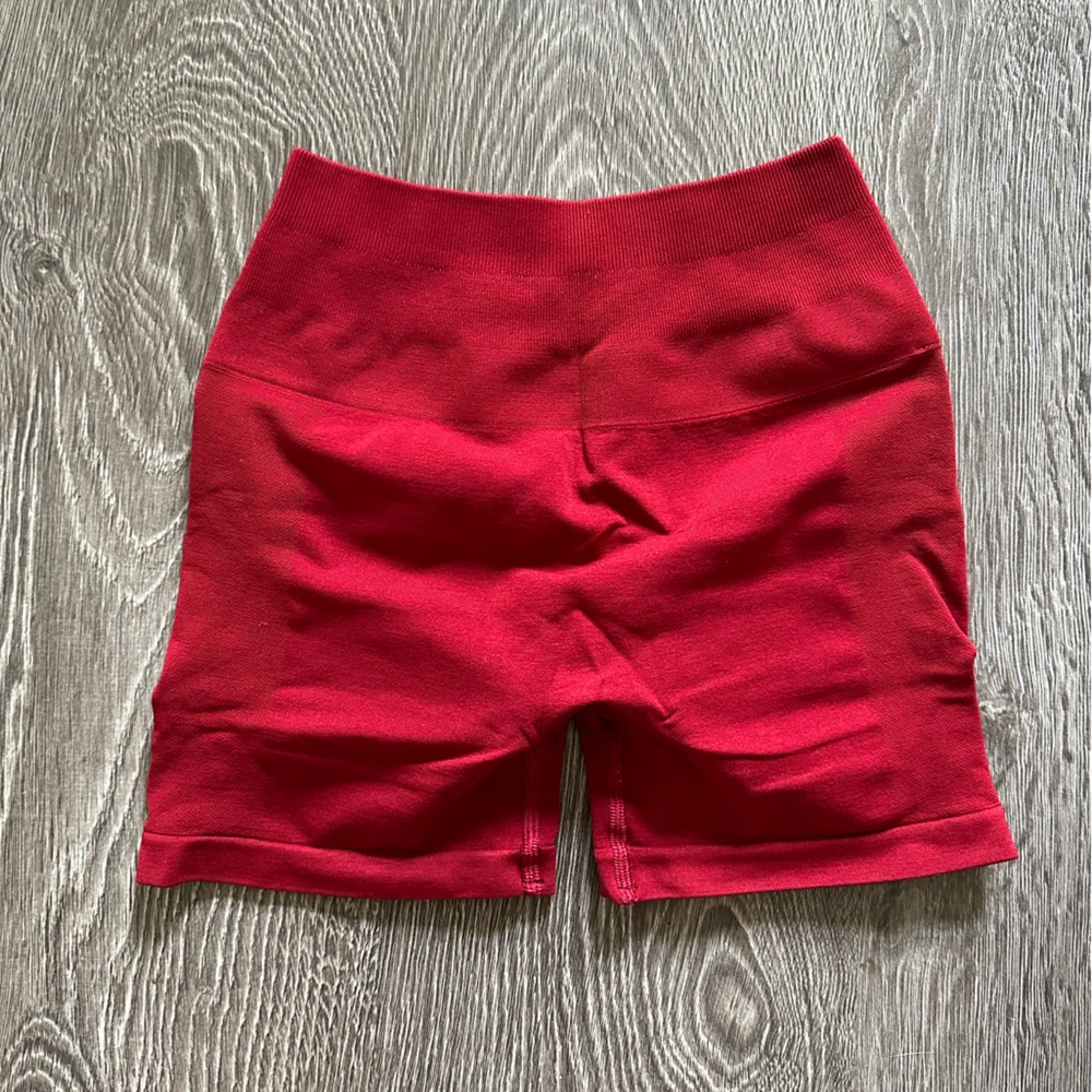 alphalete amplify shorts